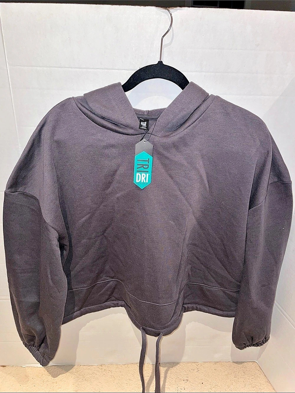 Tribe Dry Gray Hooded Sweatshirt Women’s S/M NWT